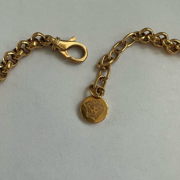 VERSACE CRYSTAL LA MEDUSA GRECA NECKLACE - Picture 7 of 9